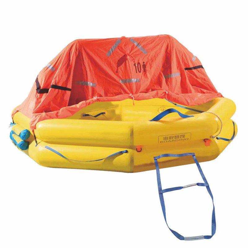 Şişmə Liferaft dənizdə həyatını xilas edir